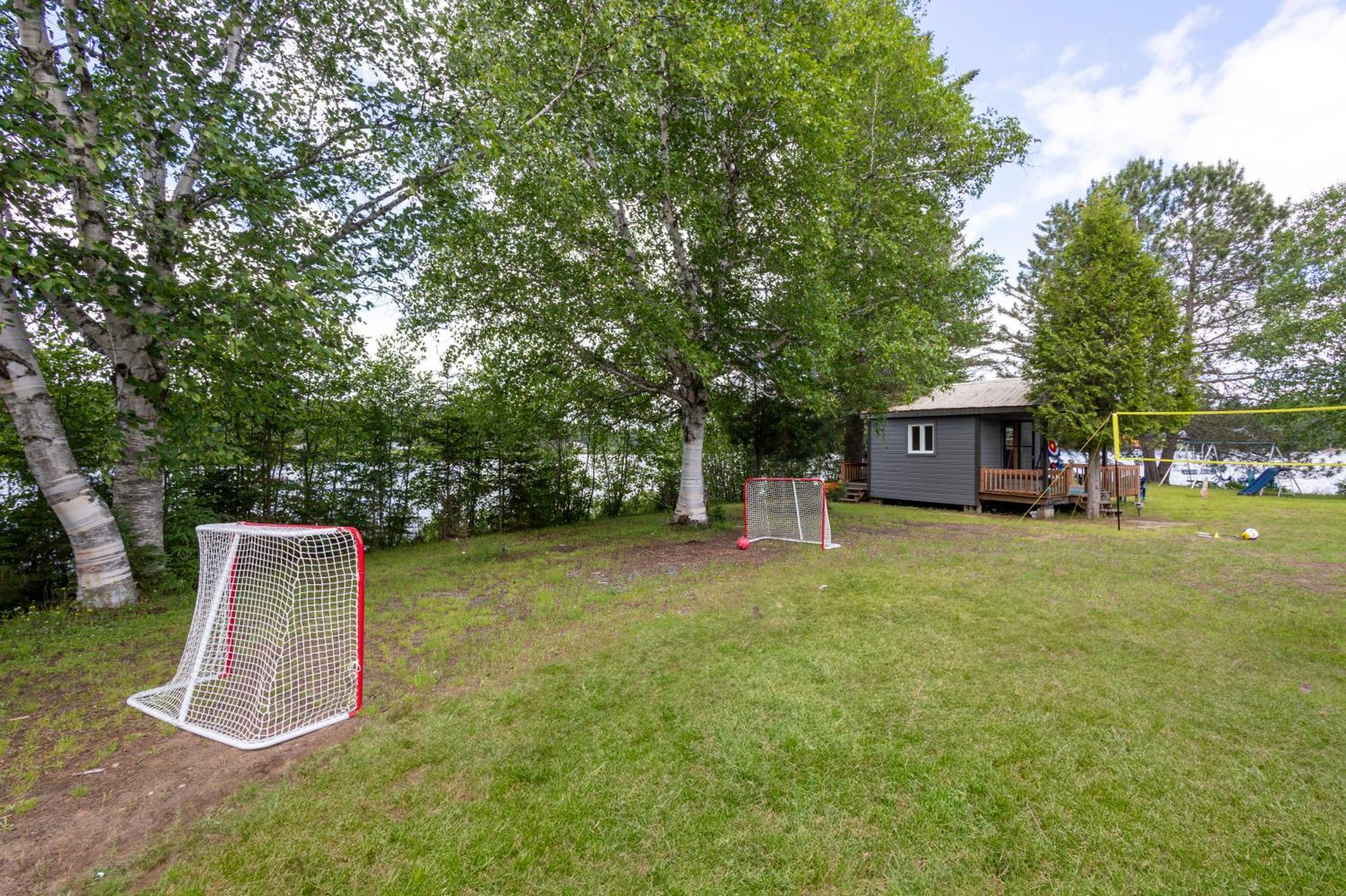 House Laurentians Chalet